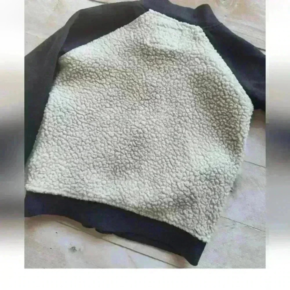 Old Navy Toddler Boys Zip Up Fleece Sherpa Sweater Jacket Grey Beige Size 4T - Picture 6 of 7